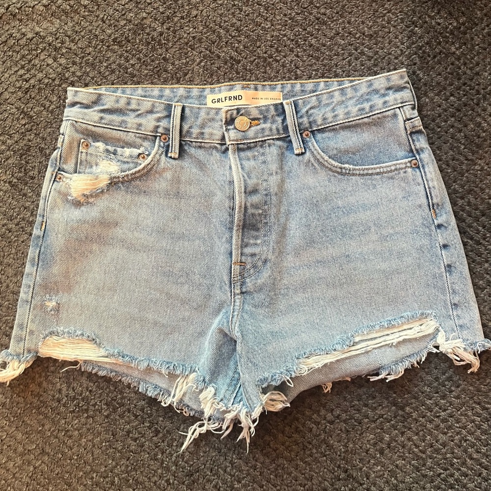 GRLFRND Helena High Rise Cut Off Short size 26